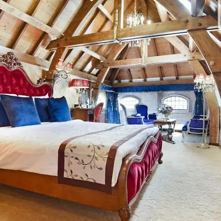 מלון The Stamp 4*